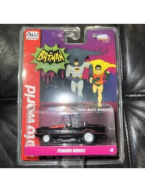Auto World - Penguin Mobile- Batman - Silver Screen Machines - 4Gear - SC358